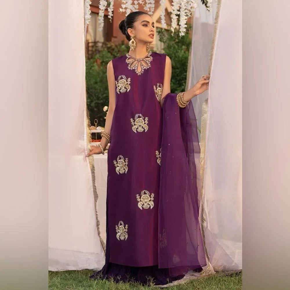 VANYA PAKISTANI DESIGNER AUTHENTIC 3 PIECE FORMAL DRESS WITH SLEEVES